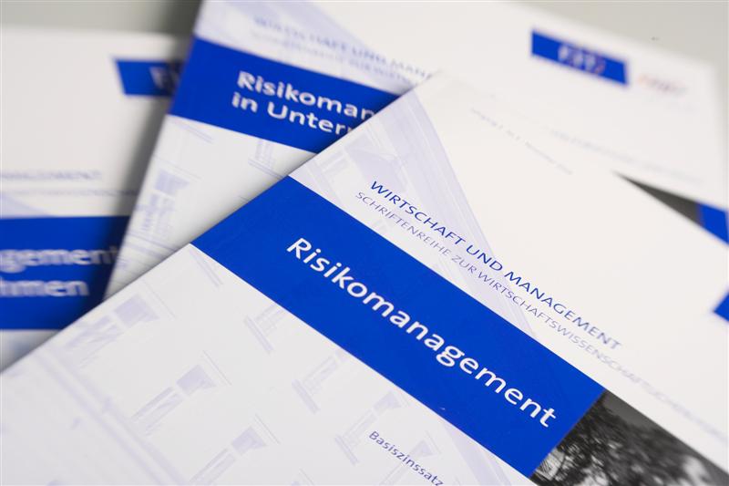 Cover von "Wirtschaft und Management"